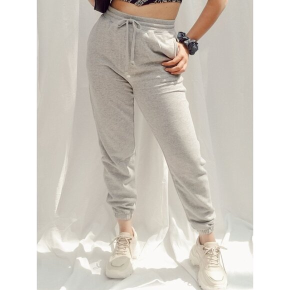 WHOLESALE * 21 JOGGER PANTS // BOUTIQUE CLOSING // EVERYTHING MUST GO - Picture 2 of 4